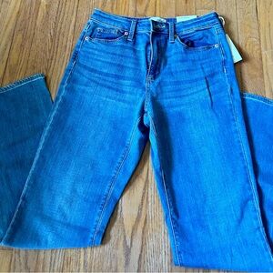 Universal Thread High Rise Slim Straight Jeans NWT